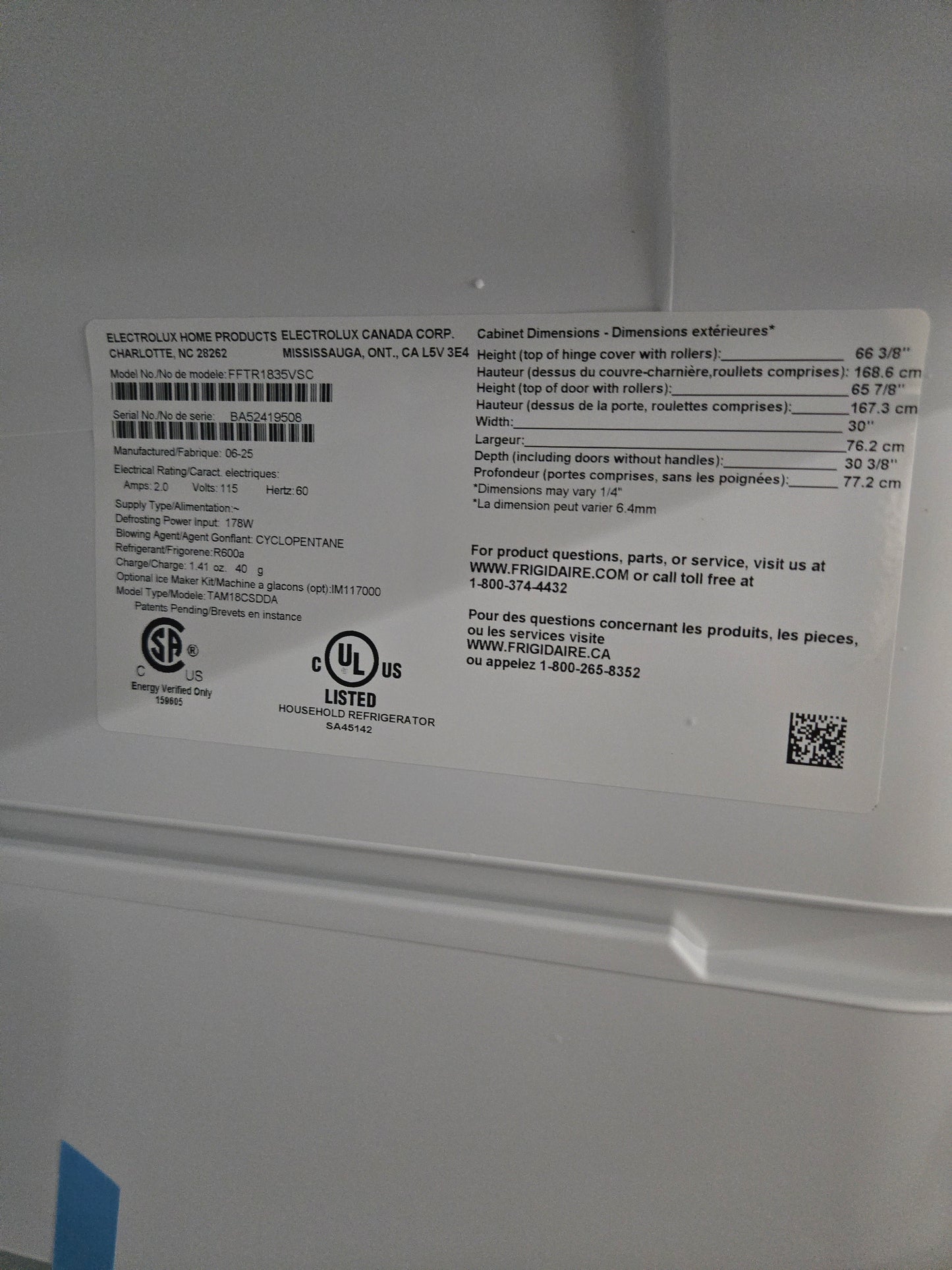 Frigidaire 18.3-cu ft Top-Freezer Refrigerator ( Stainless Steel ) Garage Ready Model# FFTR1835VS