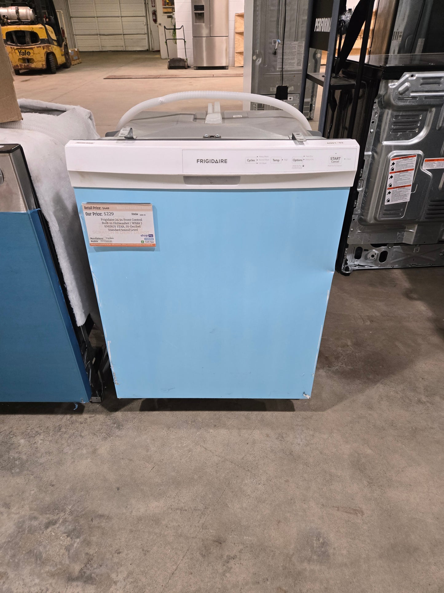 Frigidaire 24-in Front Control Built-in Dishwasher ( White ) ENERGY STAR, 55-Decibel Standard Sound Level Model# FFCD2413UW