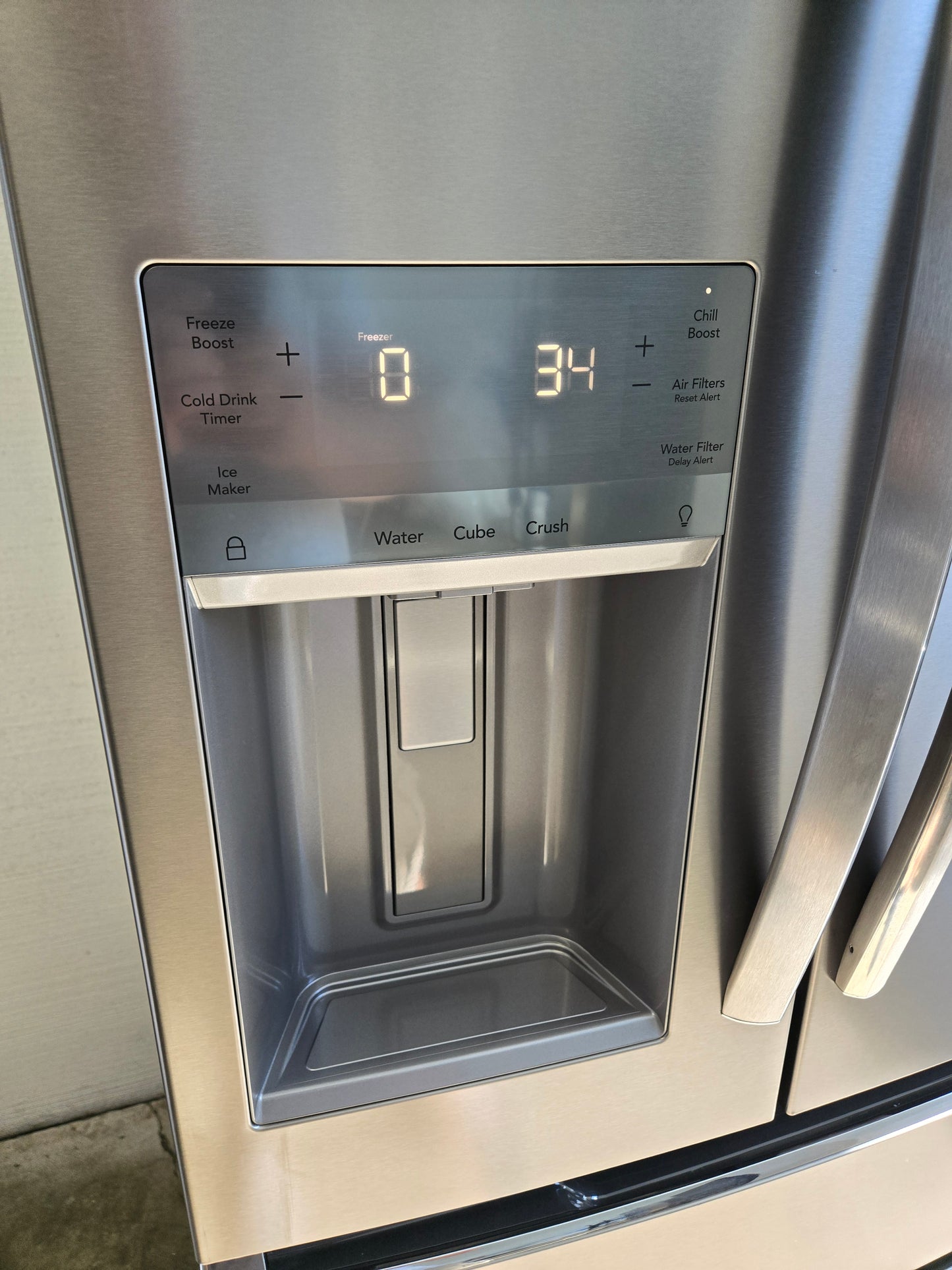 Frigidaire Counter-Depth 21.5-cu ft 4 -Door French Door Refrigerator with Ice Maker with Water and Ice Dispenser ( Smudge-Proof Stainless Steel ) ENERGY STAR Certified Model# GRMC2273CF