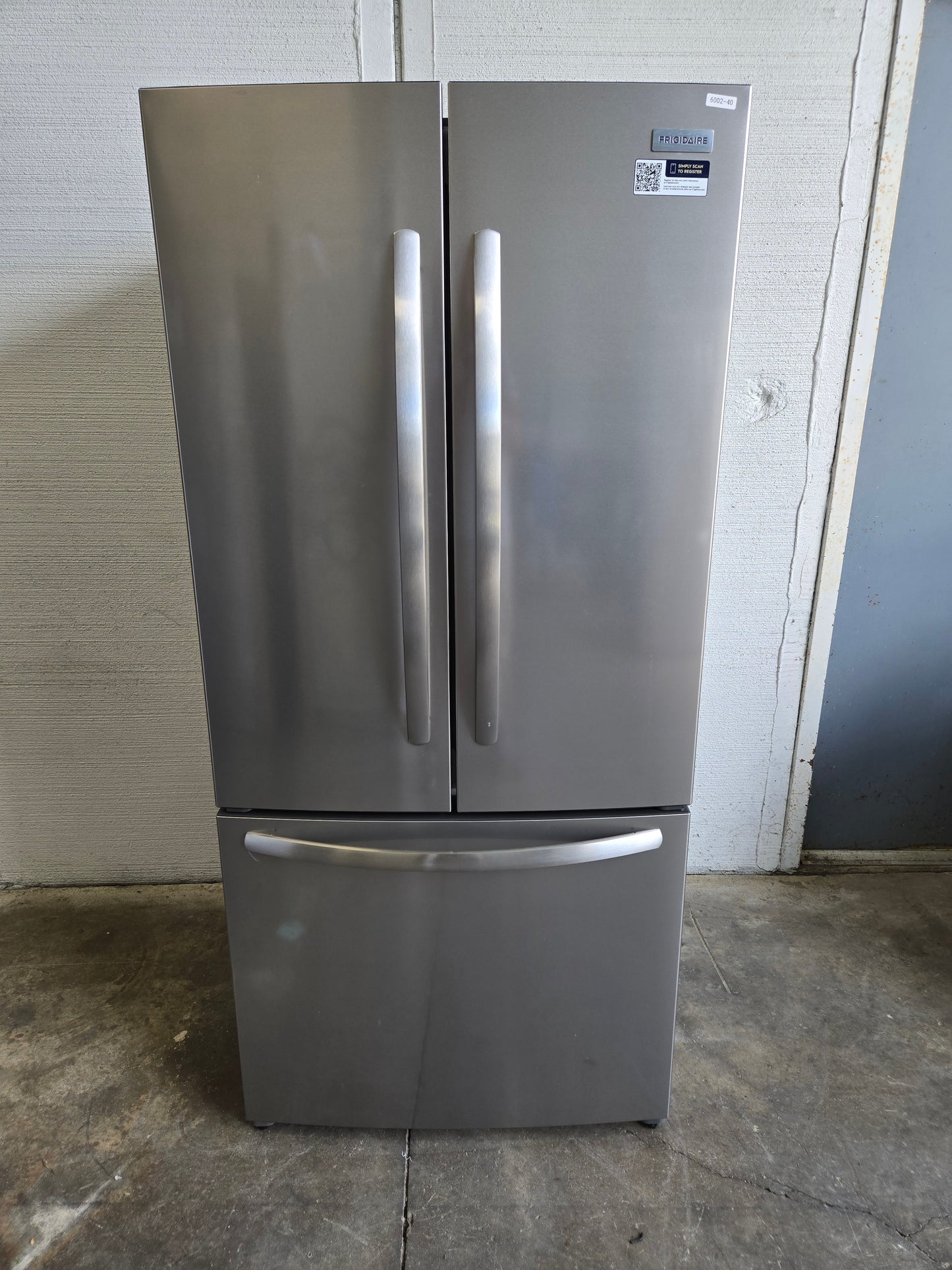 Frigidaire Counter-Depth 17.6-cu ft 3 -Door French Door Refrigerator with Ice Maker ( Fingerprint-Resistant Stainless Look ) ENERGY STAR Certified Model# FRFG1723AV