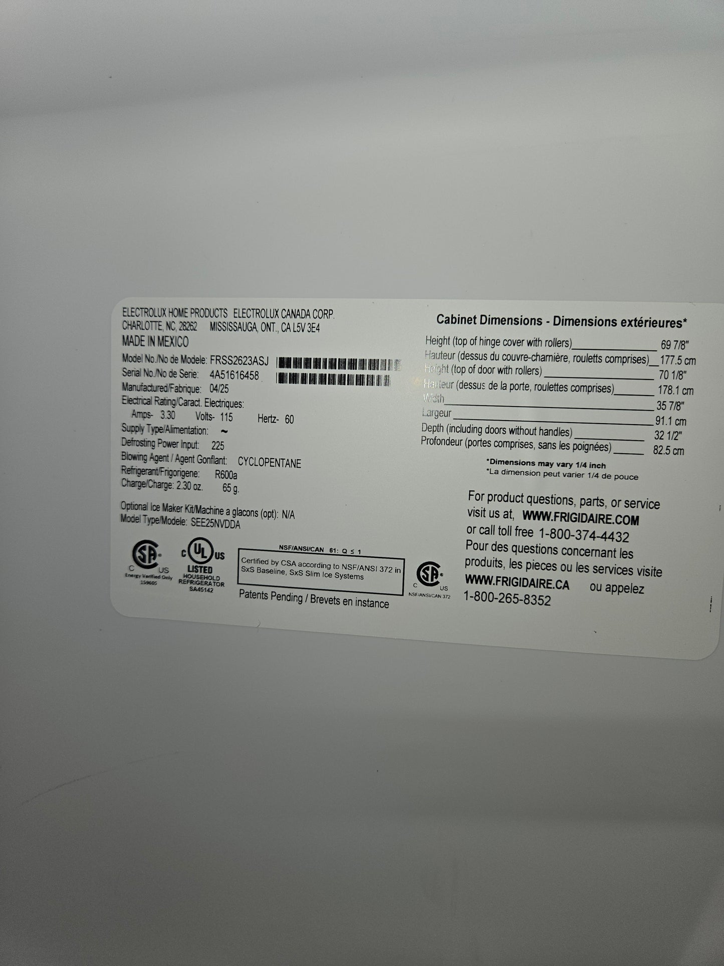 Frigidaire 25.6-cu ft Side-by-Side Refrigerator with Ice Maker ,Water and Ice Dispenser ( Stainless steel ) ENERGY STAR Certified Model# FRSS2623AS