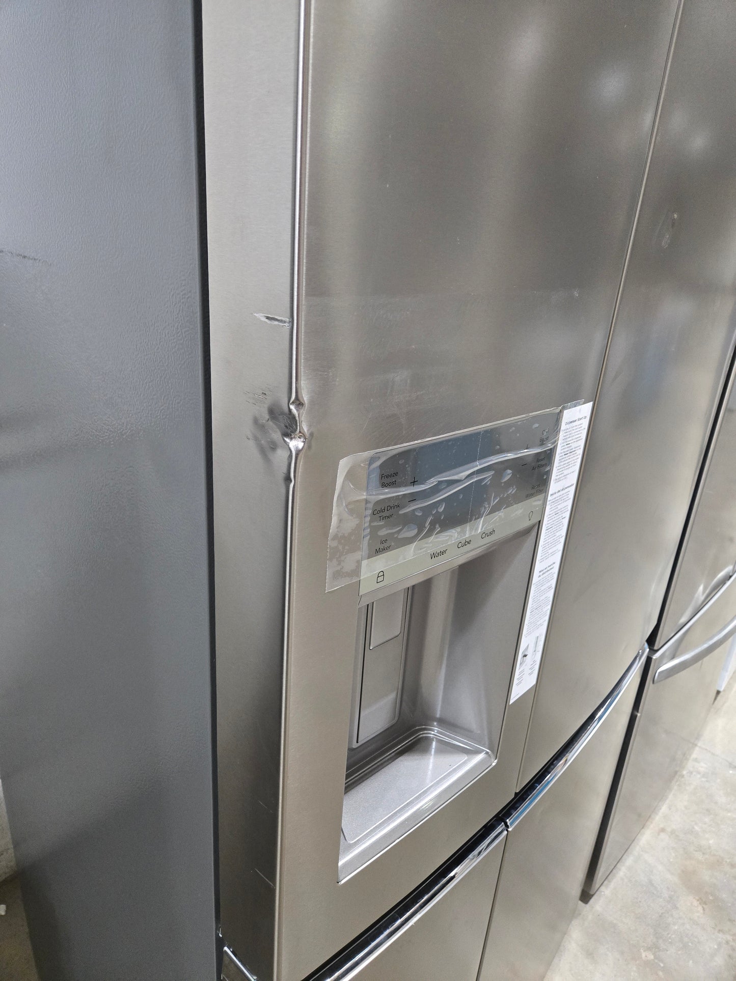 Frigidaire Gallery Counter-Depth 21.5-cu ft 4 -Door French Door Refrigerator with Ice Maker with Water and Ice Dispenser ( Fingerprint Resistant Stainless Steel ) Model# GRQC2255BF