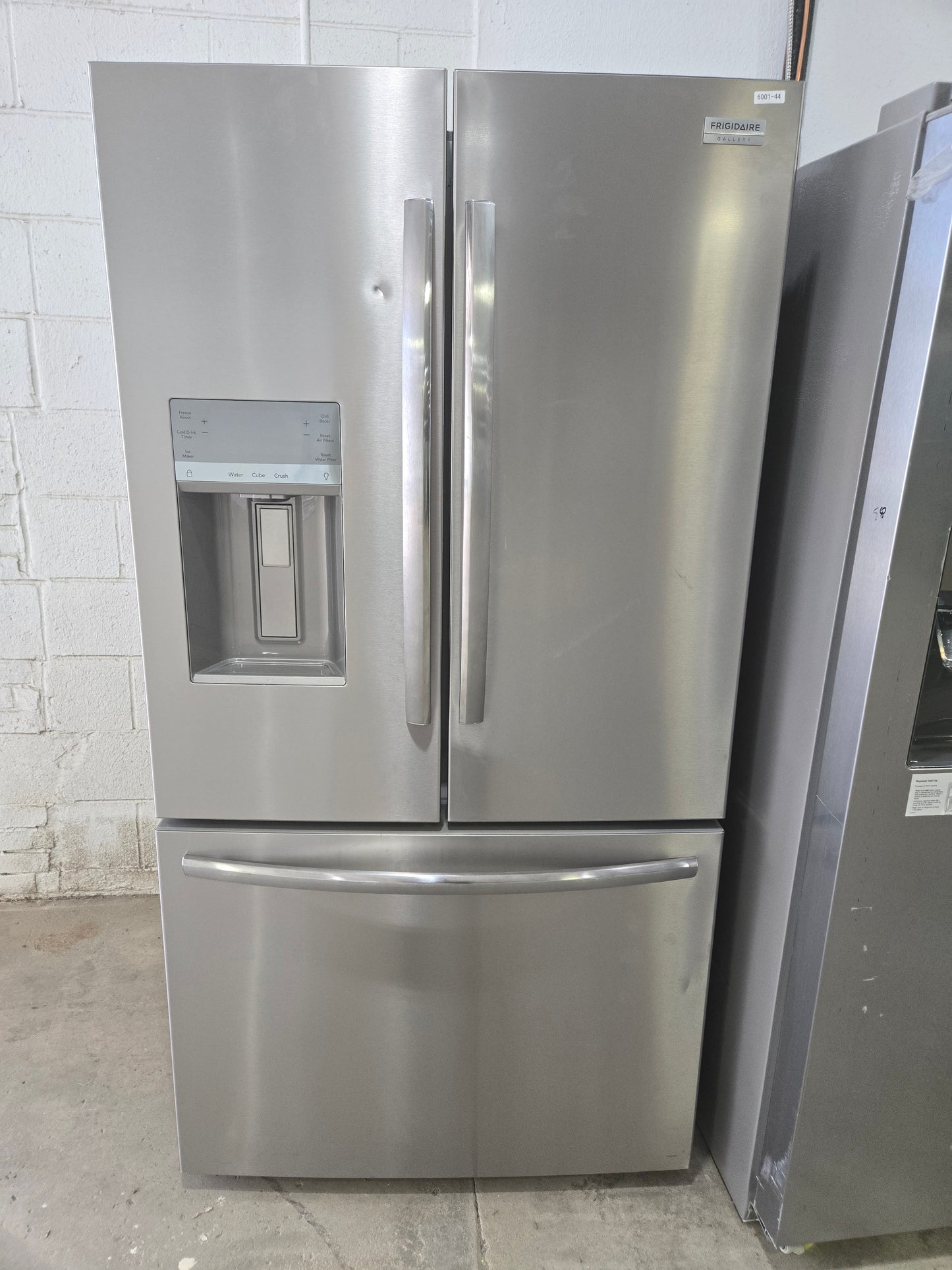Frigidaire Gallery Standard-Depth 27.8-cu ft 3 -Door French Door Refrigerator with Dual Ice Maker with Water and Ice Dispenser ( Fingerprint Resistant Stainless Steel ) ENERGY STAR Certified Model# GRFS2853AF