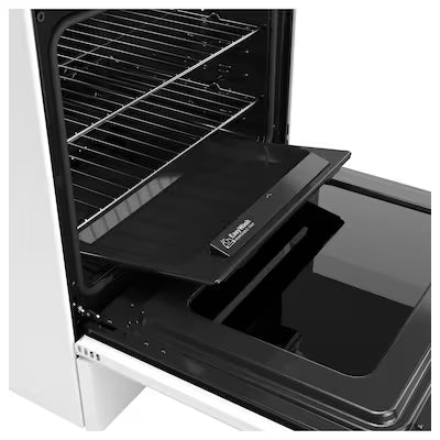 GE EasyWash Oven Tray 30-in 5 burners 5.3-cu ft Air Fry Convection Oven Slide-In Natural Gas Range ( White ) Model# GGS600AVWW