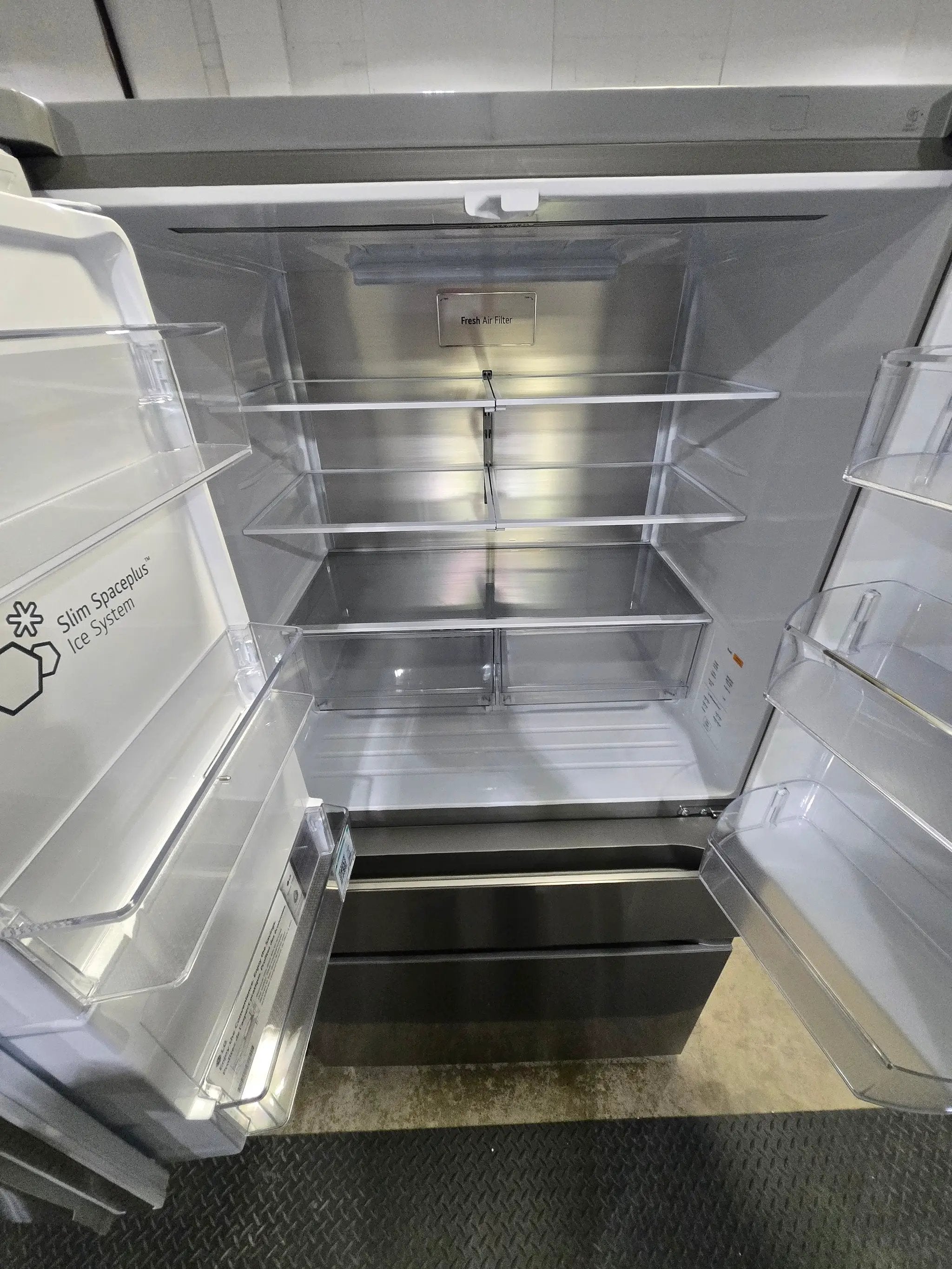 LG Counter-Depth 24.5-cu ft 4 -Door 36-in Wide Smart Compatible French Door Refrigerator with Dual Ice Maker with Water and Ice Dispenser ( PrintProof Stainless Steel ) ENERGY STAR Certified Model# LF25G8330S by Scratch N Dent Depot