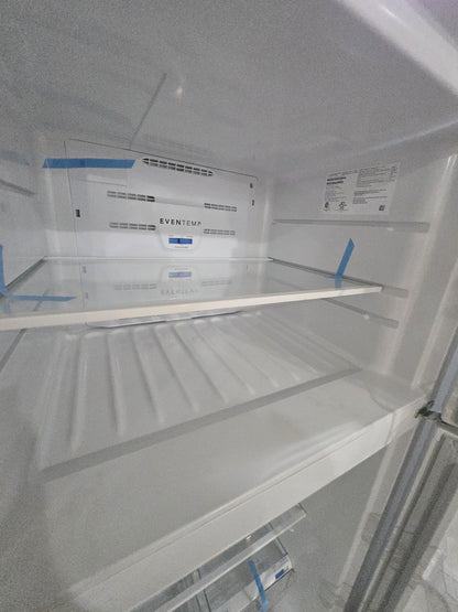 Frigidaire 20.0-cu ft Top-Freezer Refrigerator ( White ) Garage Ready Model# FFTR2045VW